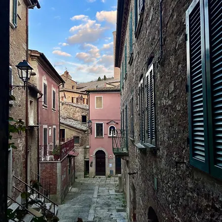 Tuscan With Balcony & Vaulted Ceilings *