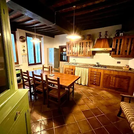 Tuscan With Balcony & Vaulted Ceilings * Serre Di Rapolano